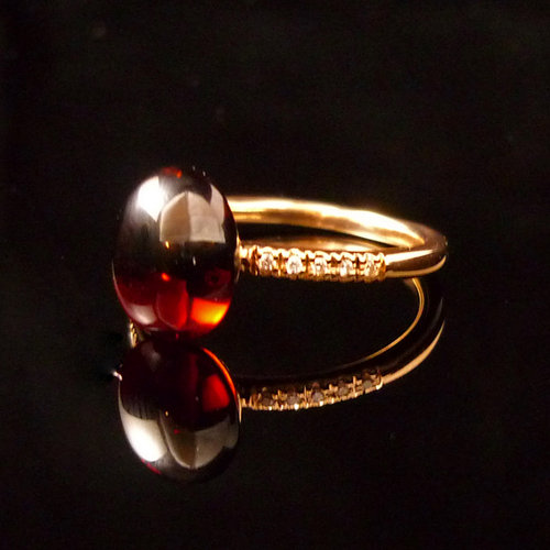 GILARDY GOCCIA Ring aus 18K Roségold mit Rhodolit und Diamanten